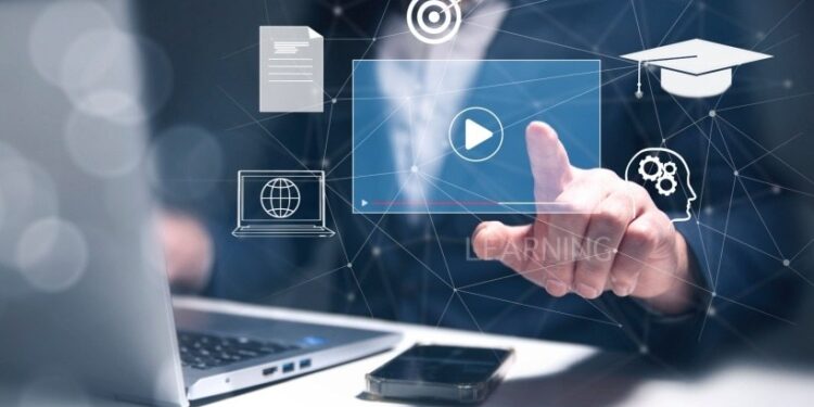 Supporting Distant Groups With Your LMS: Finest Practices